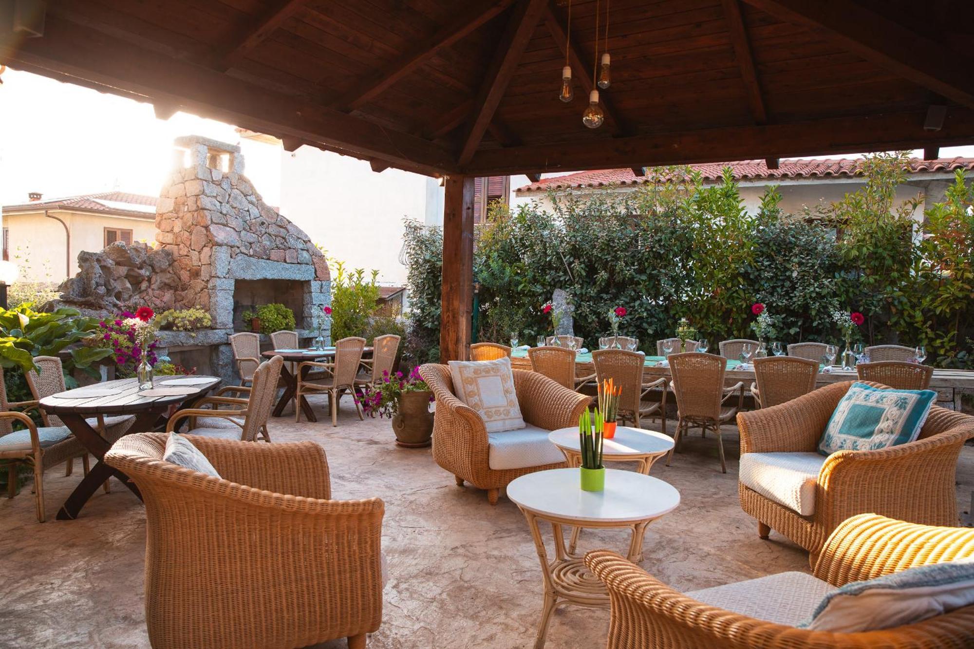 Hotel Ristorante S'Astore Benetutti Ngoại thất bức ảnh