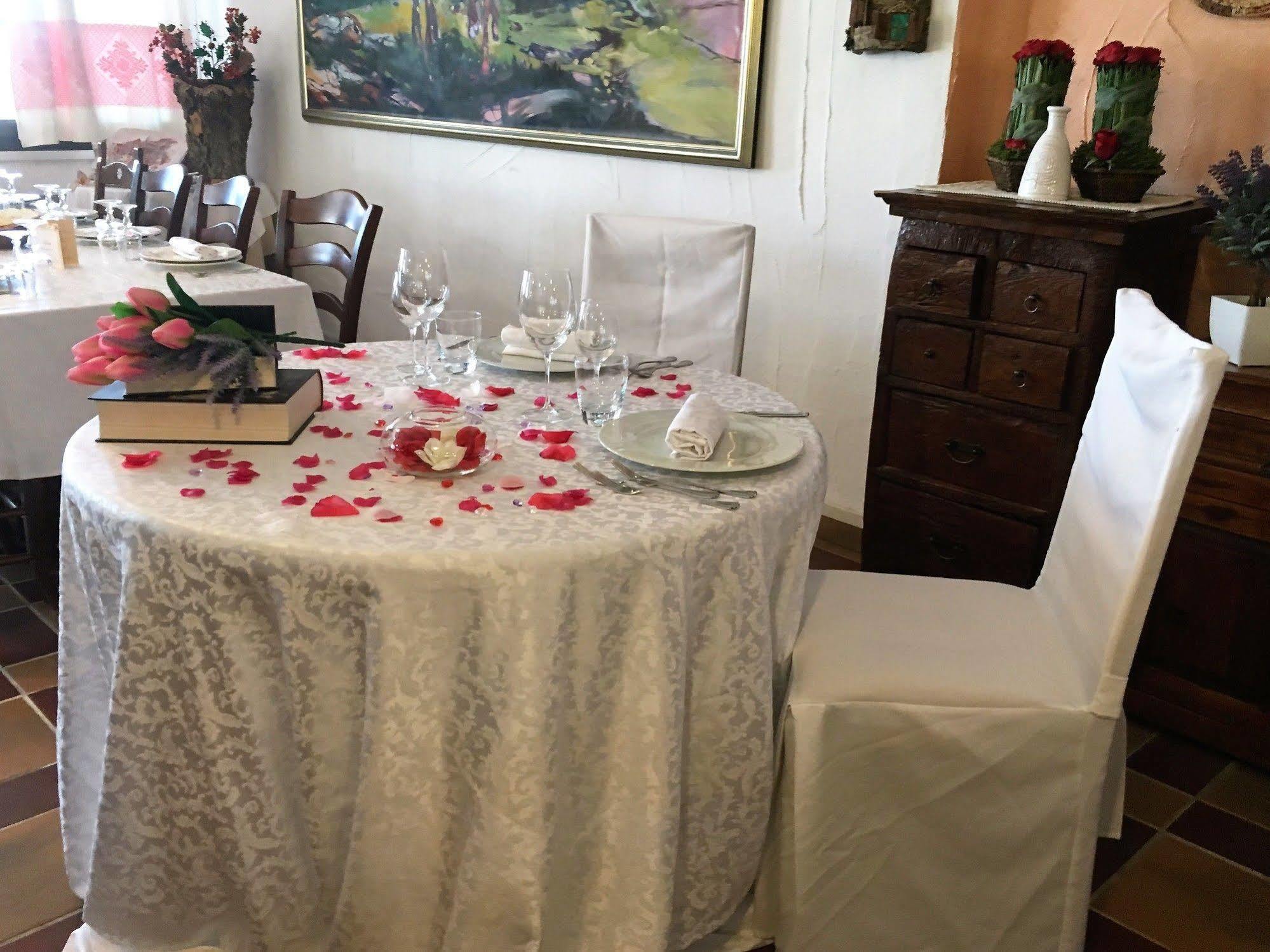 Hotel Ristorante S'Astore Benetutti Ngoại thất bức ảnh