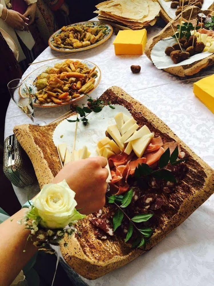 Hotel Ristorante S'Astore Benetutti Ngoại thất bức ảnh